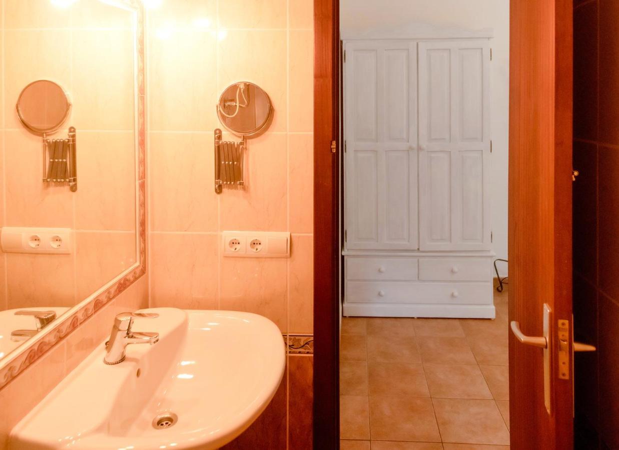 Apartamentos El Pino - Formentera Break Es Caló Eksteriør bilde