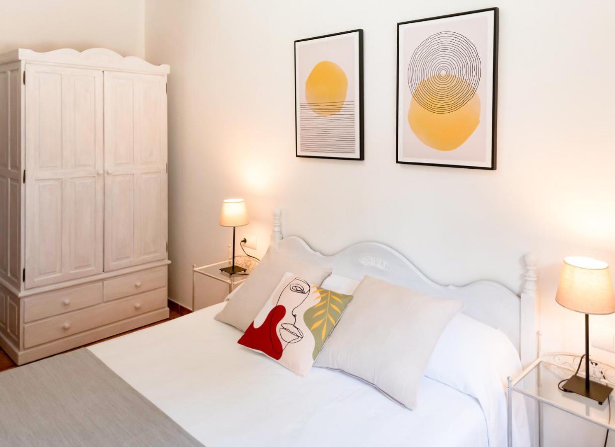 Apartamentos El Pino - Formentera Break Es Caló Eksteriør bilde