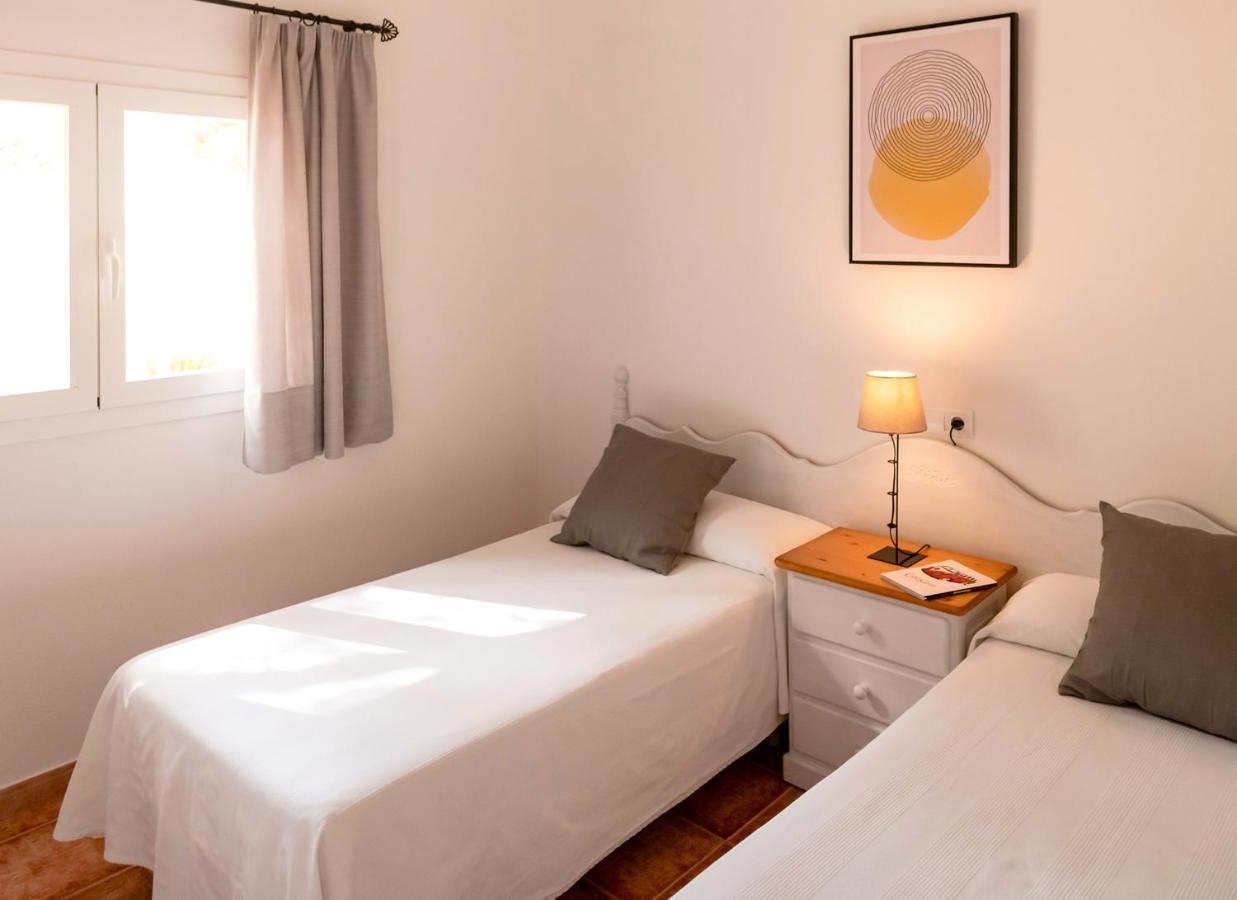 Apartamentos El Pino - Formentera Break Es Caló Eksteriør bilde