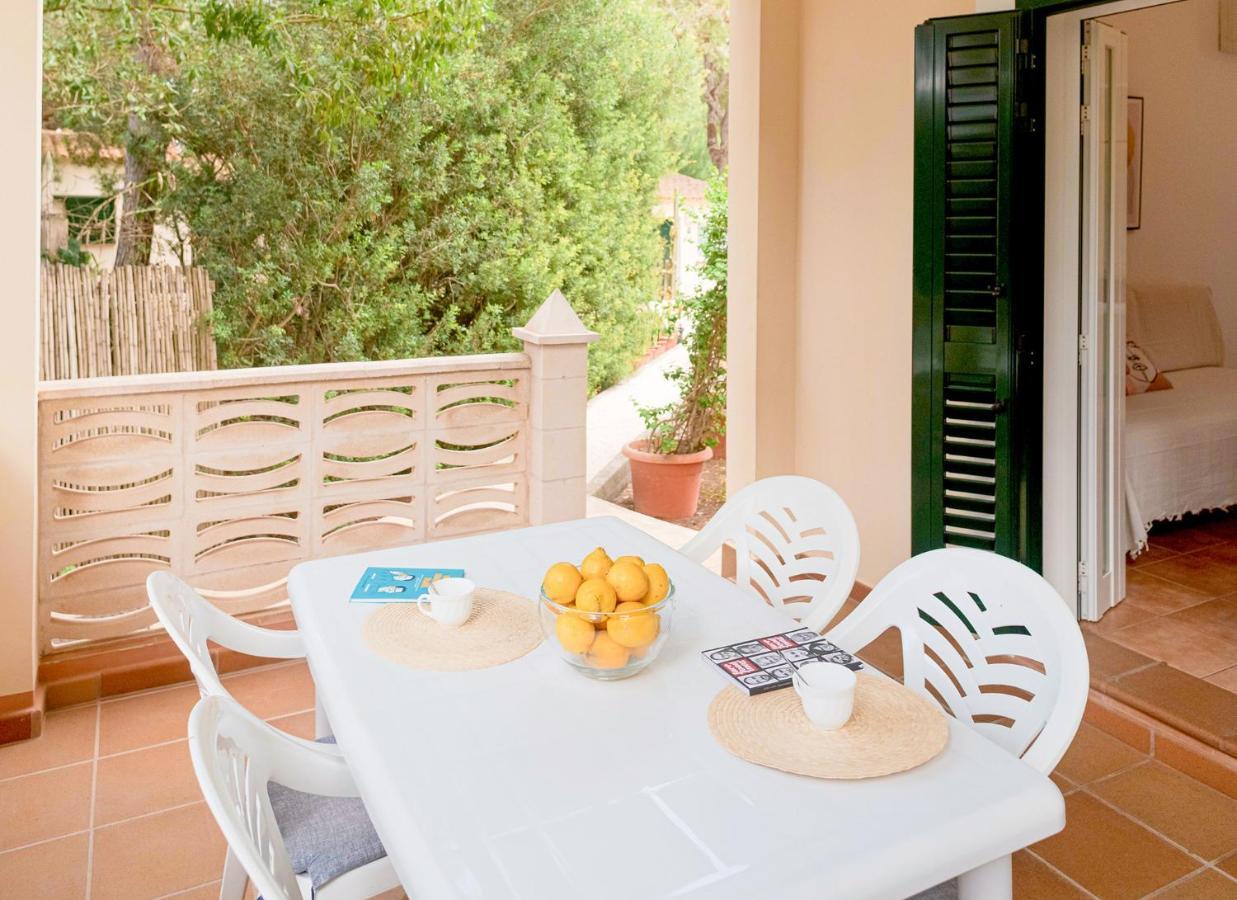 Apartamentos El Pino - Formentera Break Es Caló Eksteriør bilde