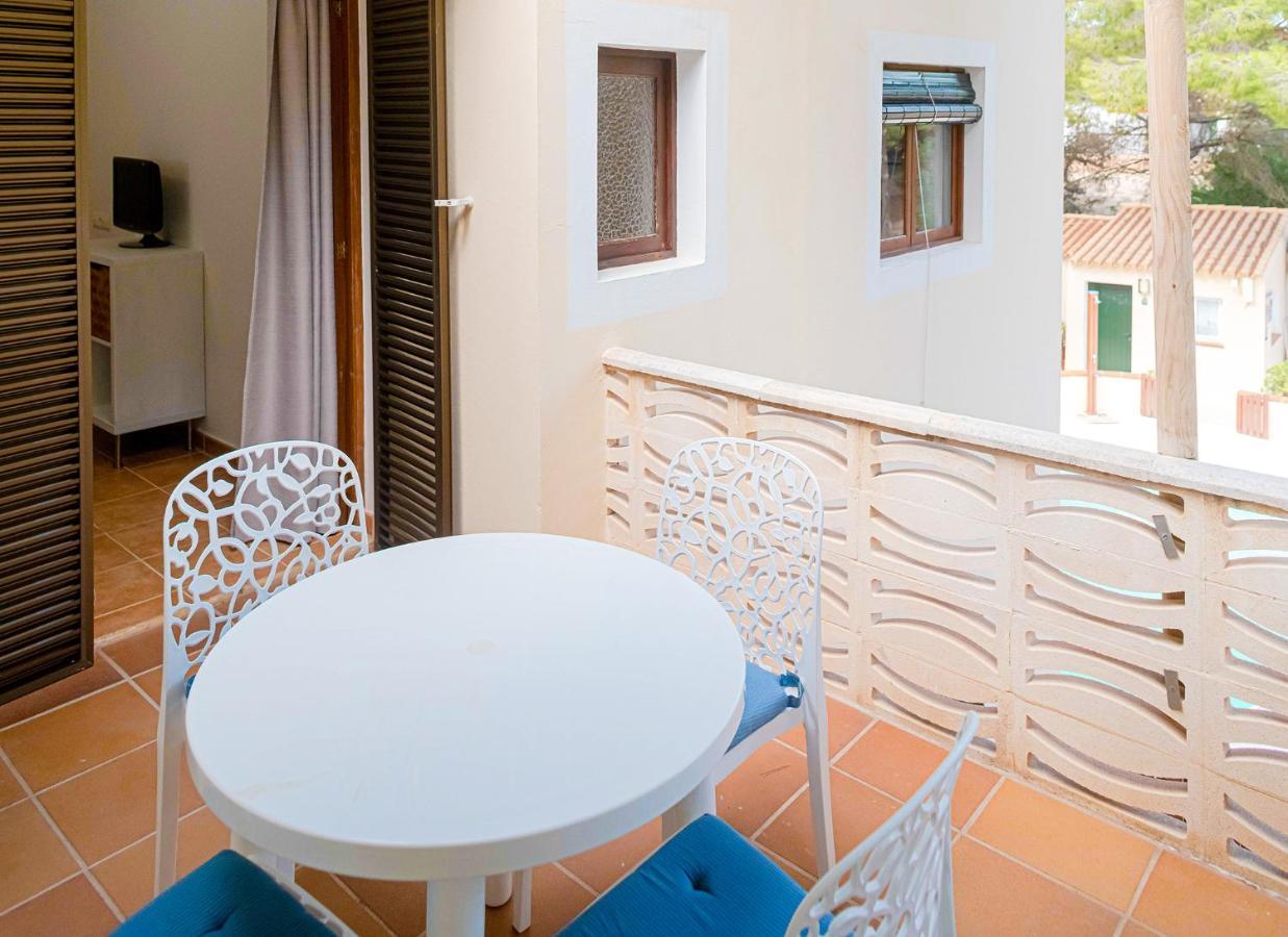 Apartamentos El Pino - Formentera Break Es Caló Eksteriør bilde