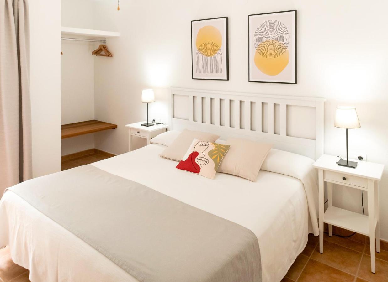 Apartamentos El Pino - Formentera Break Es Caló Eksteriør bilde