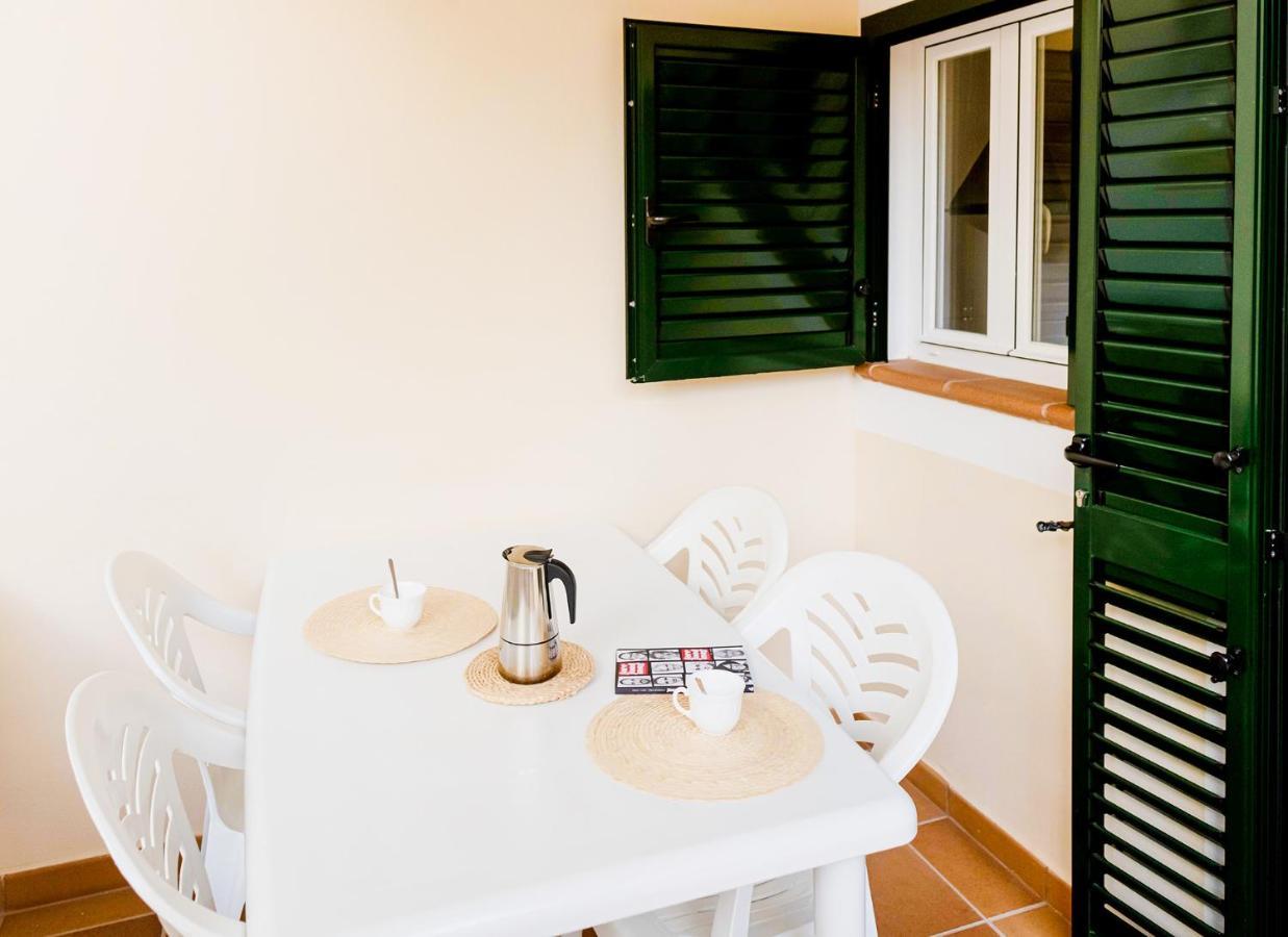 Apartamentos El Pino - Formentera Break Es Caló Eksteriør bilde