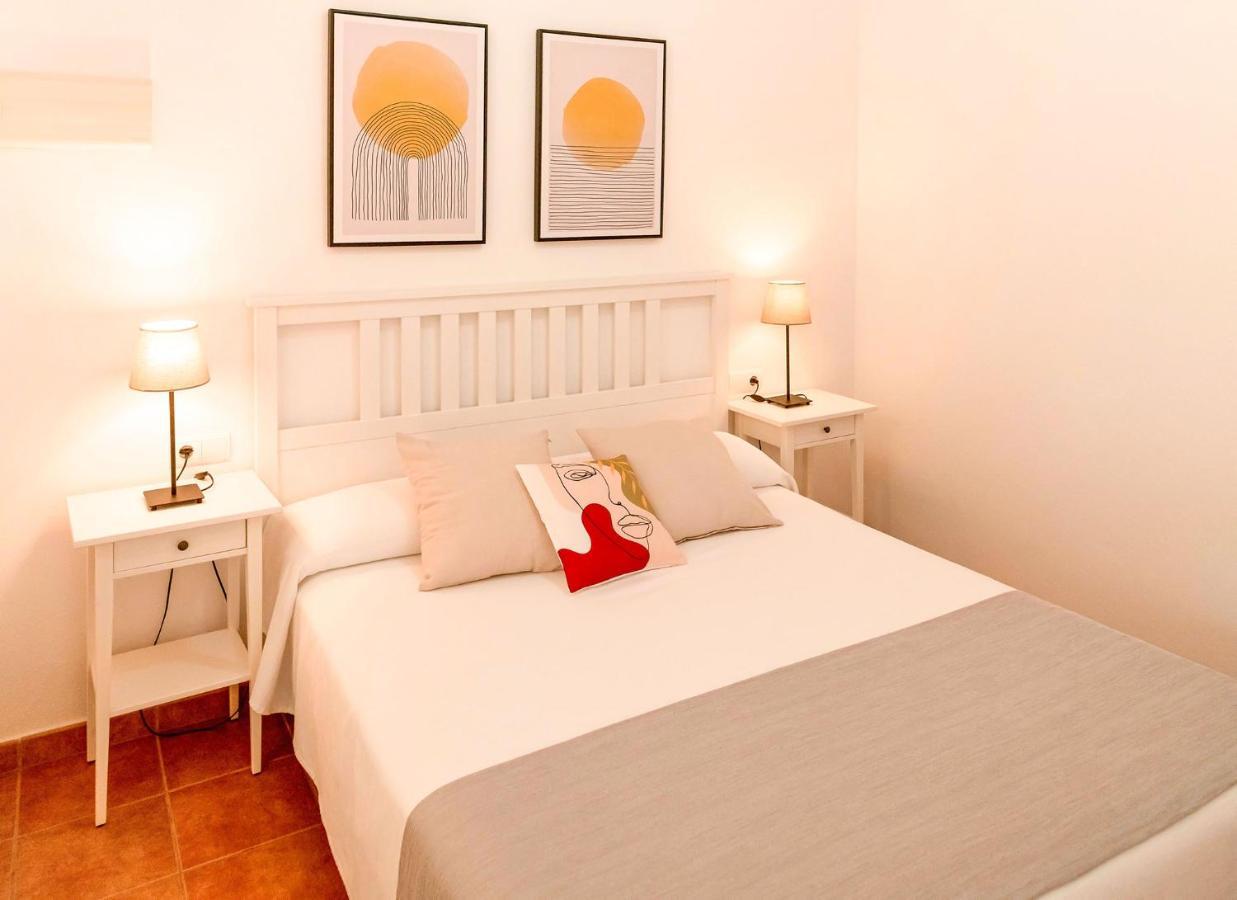 Apartamentos El Pino - Formentera Break Es Caló Eksteriør bilde